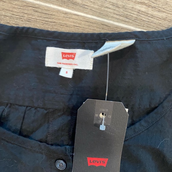 Levi's sleeveless shirt - Picture 8 of 16